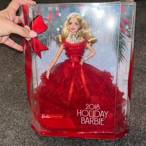 2018 holiday Barbie